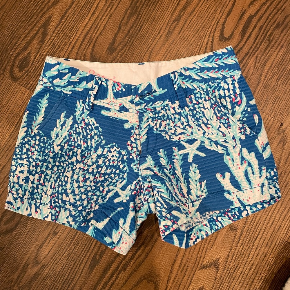 Lilly Pulitzer Callahan short in size 00